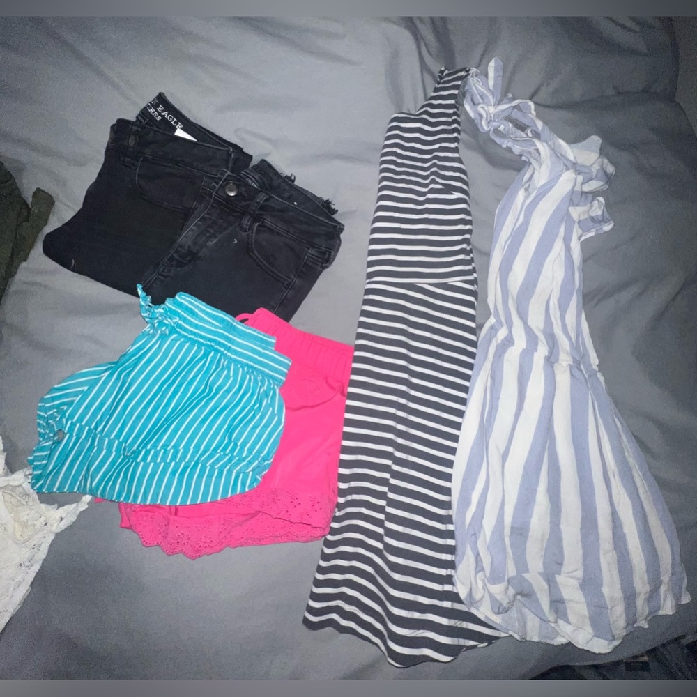 American Eagle and Aerie Lot - Picture 2 of 13